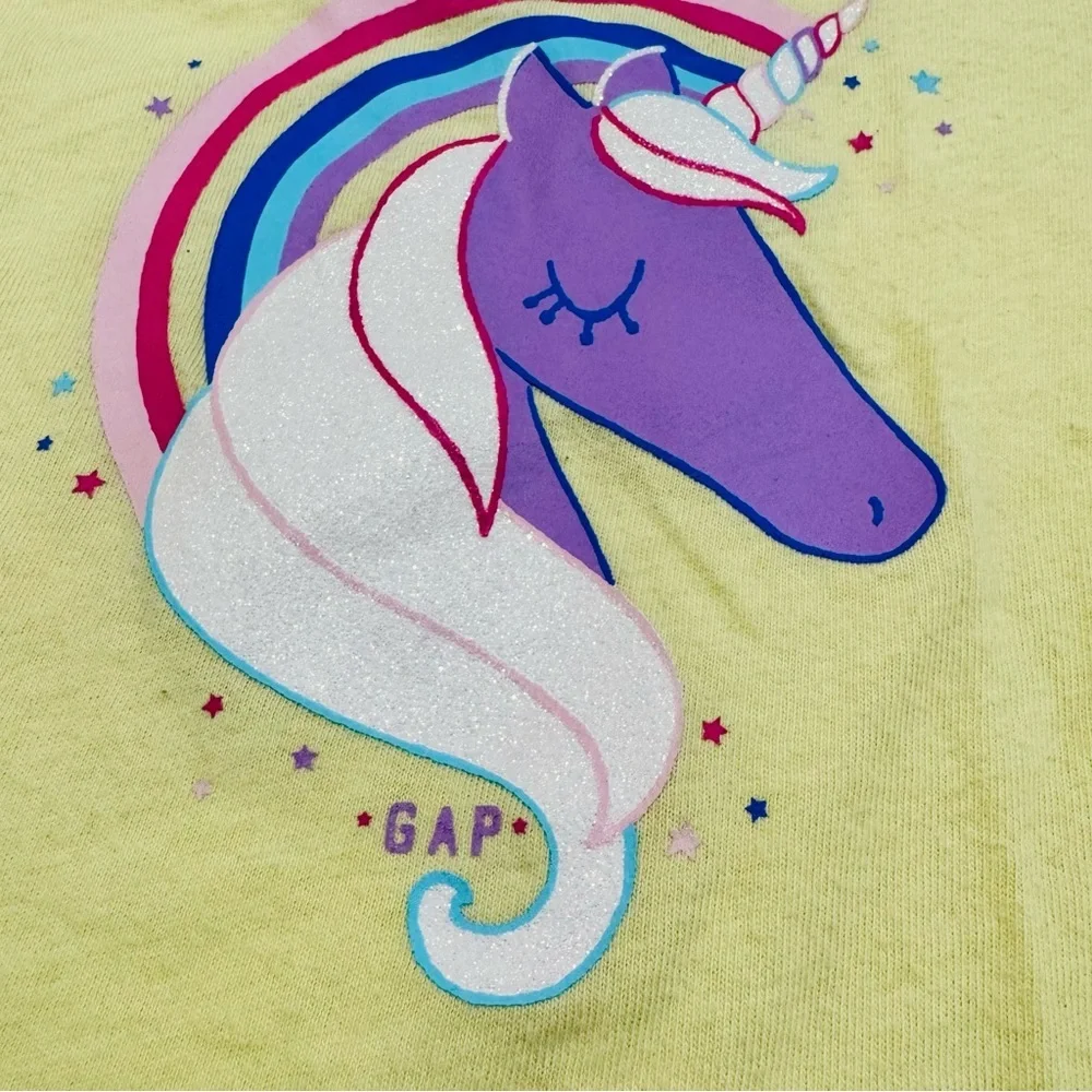 GAP charming yellow